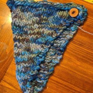 Hand knit chunky cowl